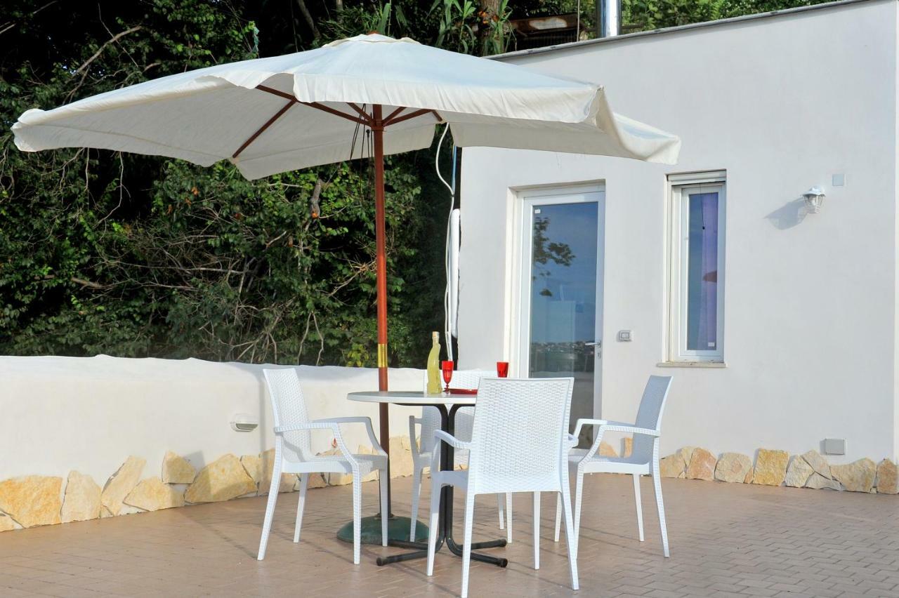 Casa Vacanze"Il Tramonto" Procida Exterior foto