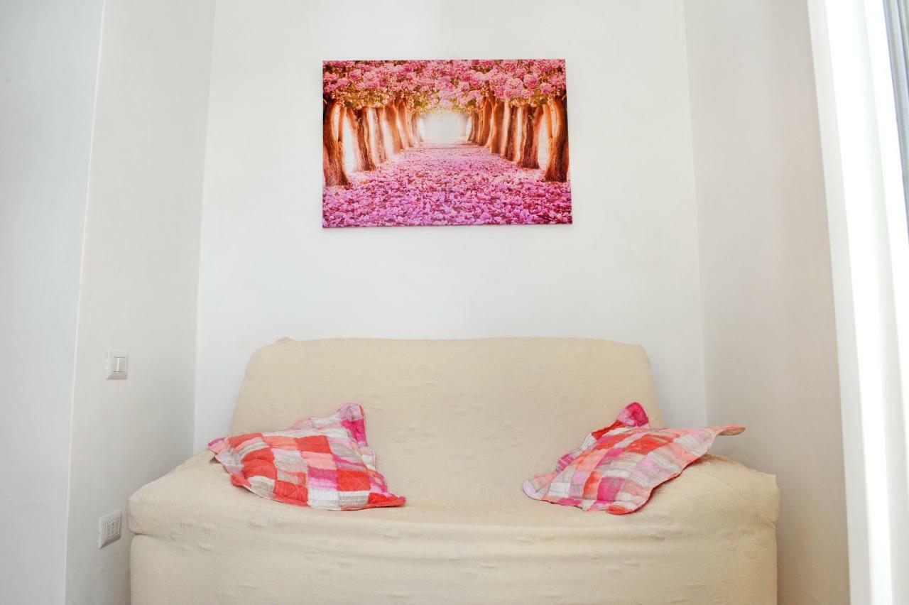 Casa Vacanze"Il Tramonto" Procida Exterior foto